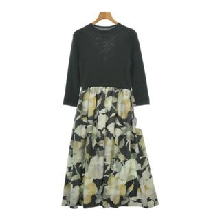 BARNEYS NEW YORK - ヨーコチャン ペタルスリーブパールドレス BARNEYS NEW YORK - ヨーコチャン ペタルスリーブパールドレス