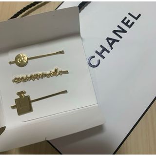 CHANEL(ヘアアクセサリー ・ ゴールド/金色系)のフリマ CHANEL(ヘアアクセサリー ・ ゴールド/金色系)のフリマ