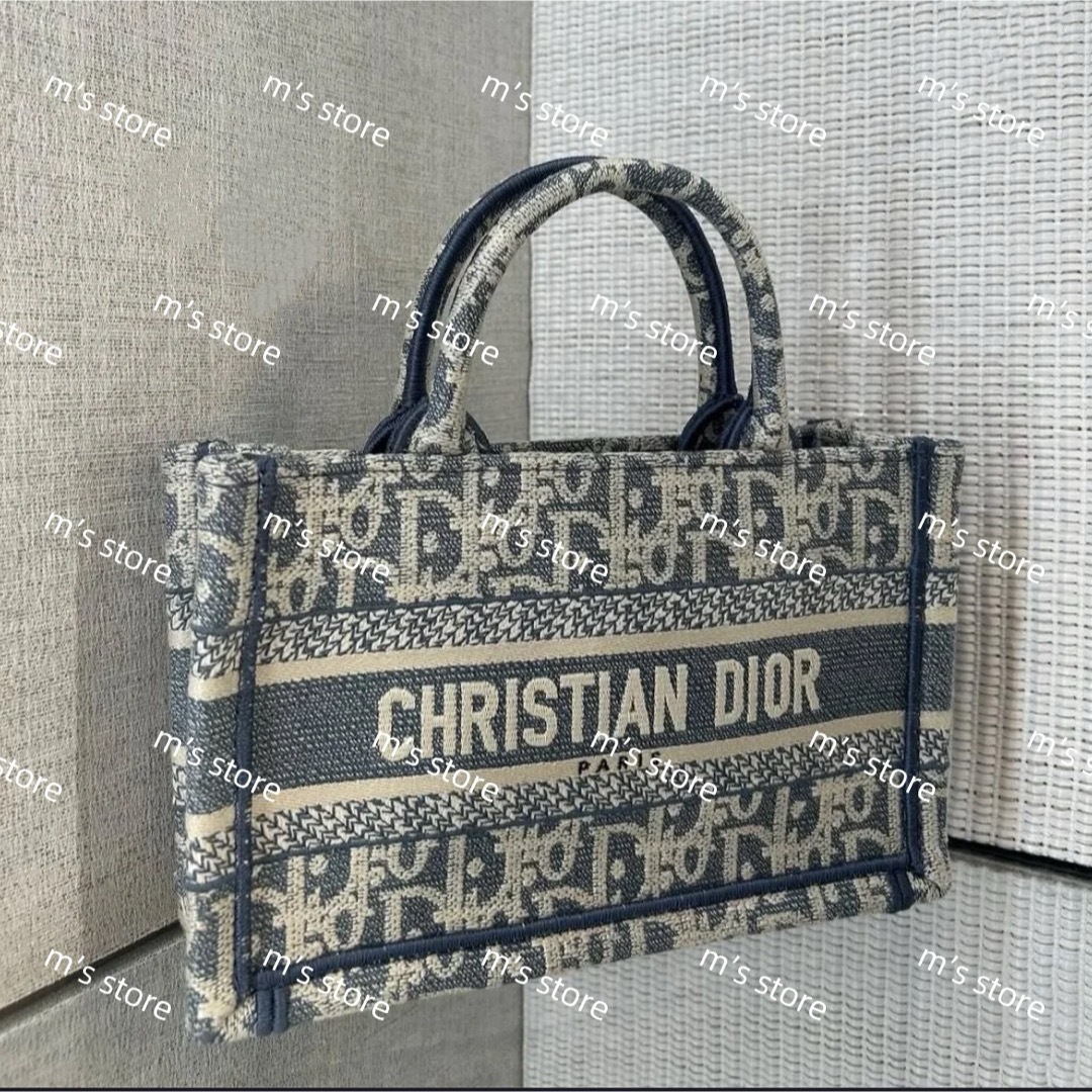 Christian Dior(クリスチャンディオール)の新品 ディオール Dior Book Tote バッグ ミニ ハンドバッグ レディースのバッグ(ショルダーバッグ)の商品写真