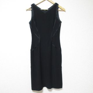 Max Mara - 美品 Max Mara マックスマーラ Vネック ノースリーブ Max Mara - 美品 Max Mara マックスマーラ Vネック ノースリーブ