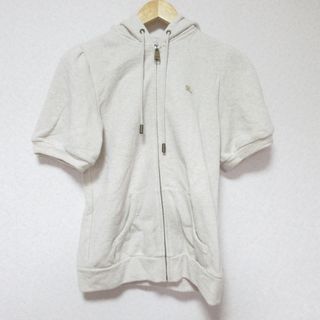 BURBERRY BLUE LABEL(パーカー)のフリマアイテム一覧 BURBERRY BLUE LABEL(パーカー)のフリマアイテム一覧