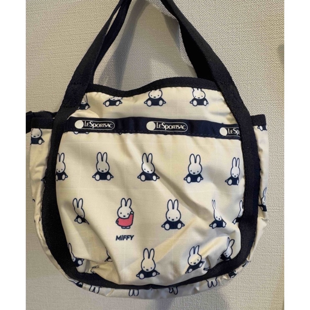 LeSportsac - レスポートサック ショルダーバッグ 8056 LeSportsac - レスポートサック ショルダーバッグ 8056
