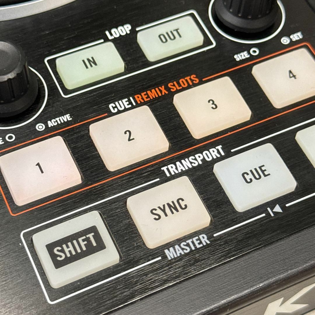 TRAKTOR KONTROL S2 MK2 DJコントローラーの通販 by ぷるぷる TRAKTOR KONTROL S2 MK2 DJコントローラーの通販 by ぷるぷる
