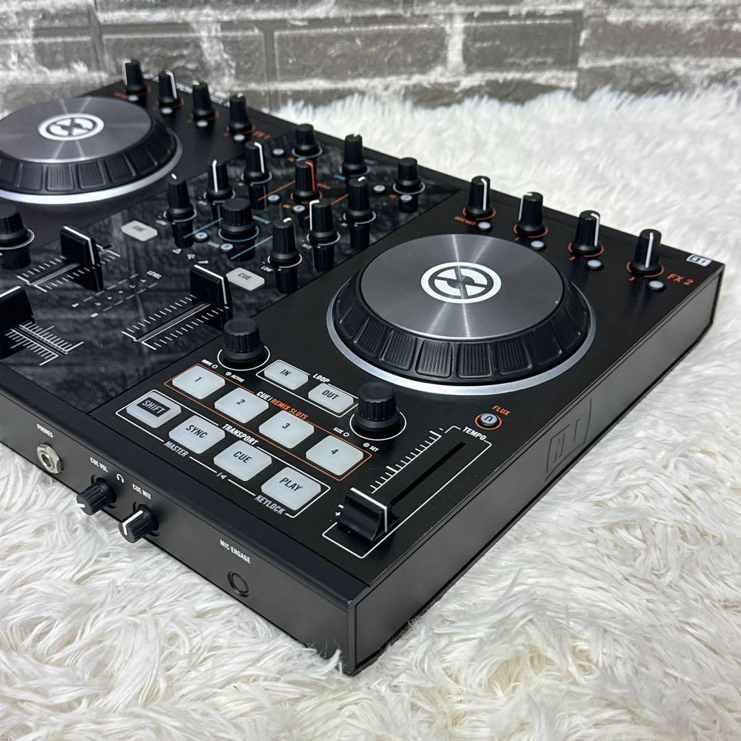 TRAKTOR KONTROL S2 MK2 DJコントローラーの通販 by ぷるぷる TRAKTOR KONTROL S2 MK2 DJコントローラーの通販 by ぷるぷる