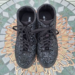 adidas - 期間限定 完売品 新品 未使用 アディダス ニット帽 adidas - 期間限定 完売品 新品 未使用 アディダス ニット帽