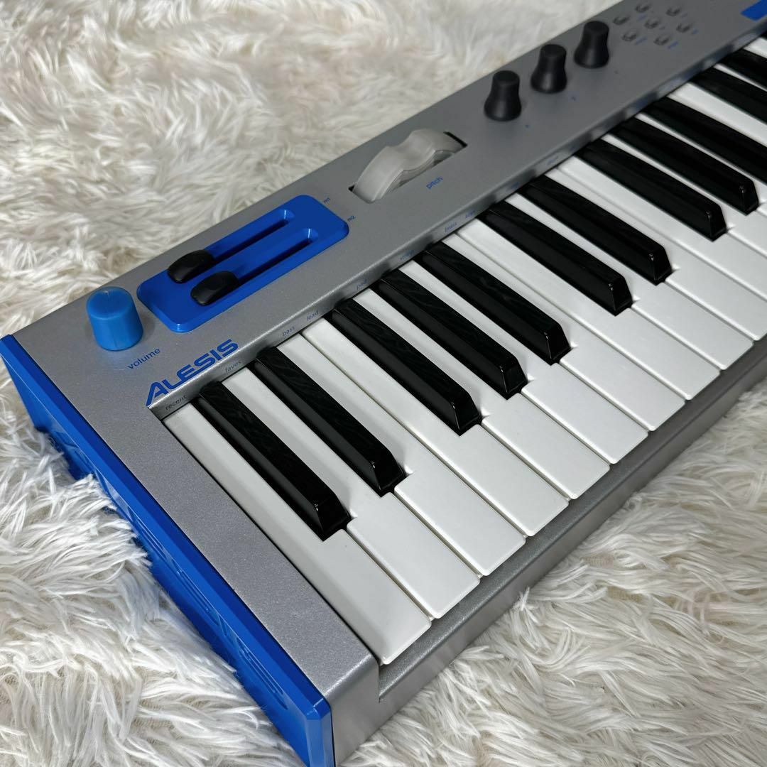 限定カラー!ALESIS MICRON アナログモデリングシンセサイザー 限定カラー!ALESIS MICRON アナログモデリングシンセサイザー