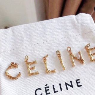 CELINE(プラチナ ・ ネックレス)のフリマアイテム一覧 CELINE(プラチナ ・ ネックレス)のフリマアイテム一覧
