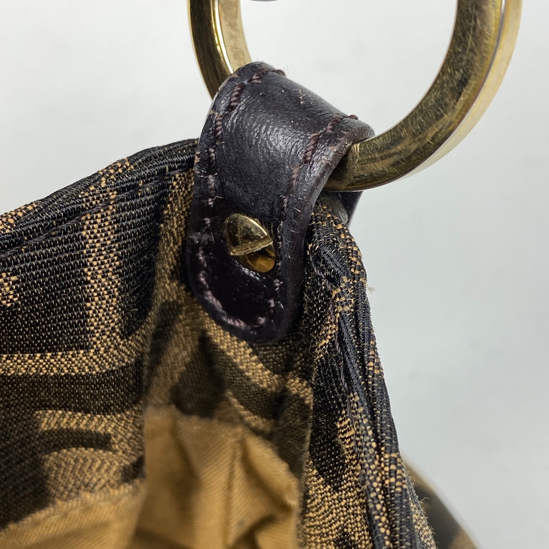 FENDI - フェンディ ズッカ柄 ショルダーバッグ レディース FENDI - フェンディ ズッカ柄 ショルダーバッグ レディース