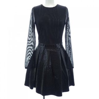 Alice+Olivia(ワンピース)のフリマアイテム一覧 Alice+Olivia(ワンピース)のフリマアイテム一覧