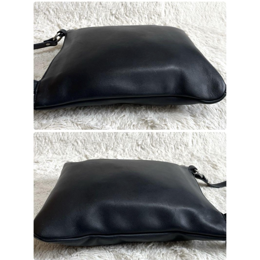 COACH - 美品 オールドコーチ COACH 黒 オールレザー サコッシュ COACH - 美品 オールドコーチ COACH 黒 オールレザー サコッシュ