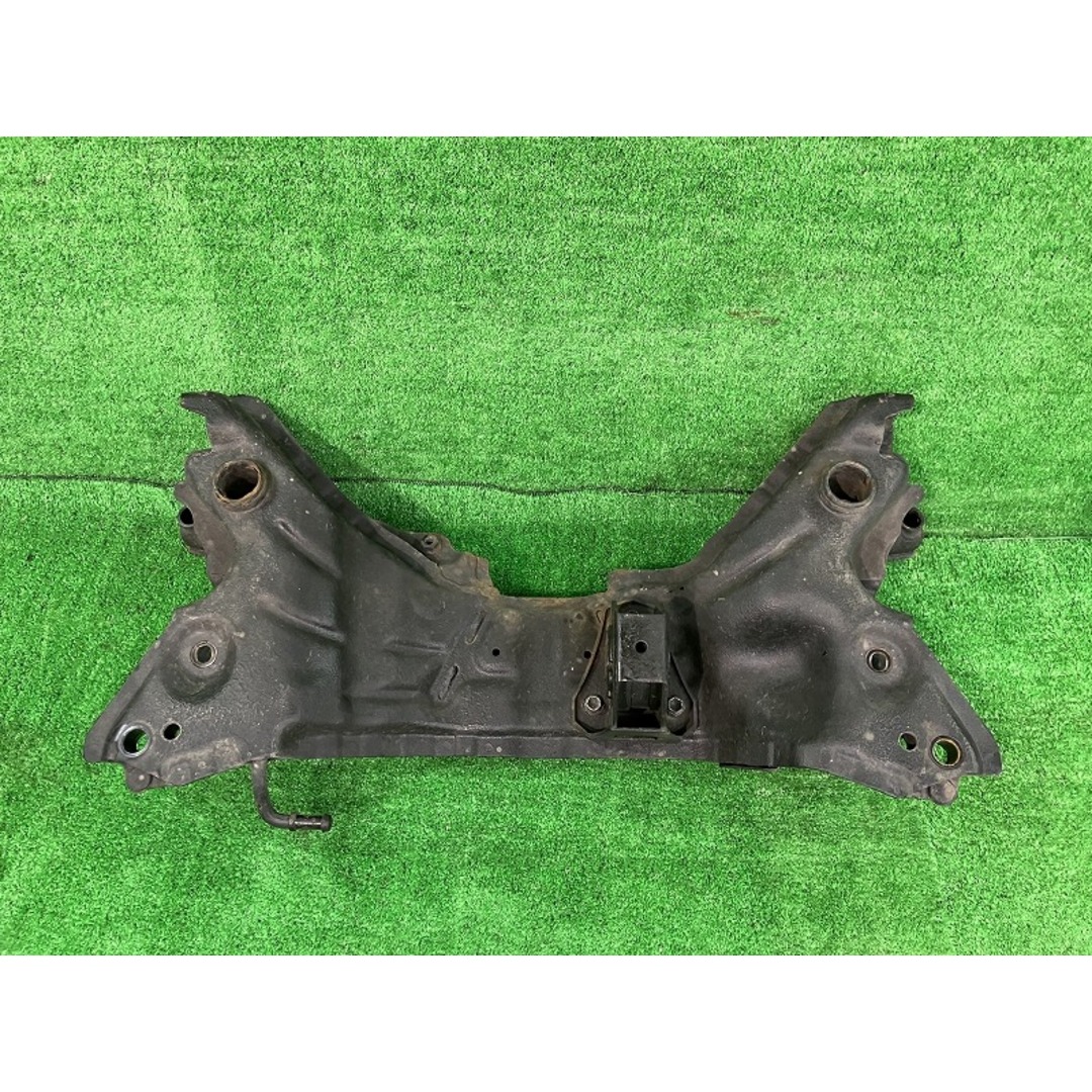 マツダ(マツダ)のフレアワゴン MM32S フロントメンバー XS 4WD 1A11-34-800A Z2S 自動車/バイクの自動車(車種別パーツ)の商品写真