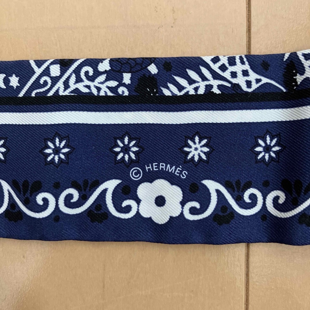 HERMES - HERMES エルメス ツイリー Peuple du Vent 風の民 HERMES - HERMES エルメス ツイリー Peuple du Vent 風の民