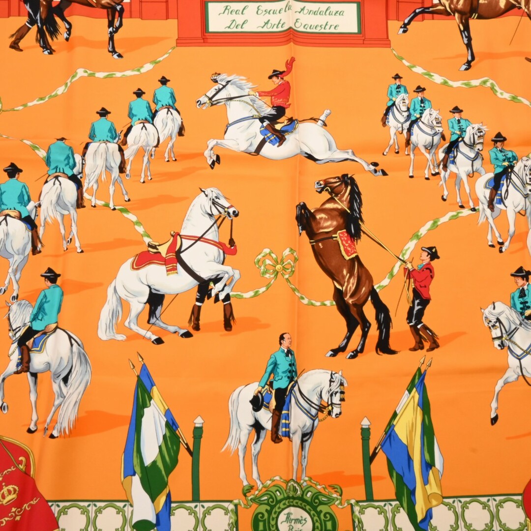 HERMES - 中古 エルメス HERMES レディース スカーフ マルチ HERMES - 中古 エルメス HERMES レディース スカーフ マルチ