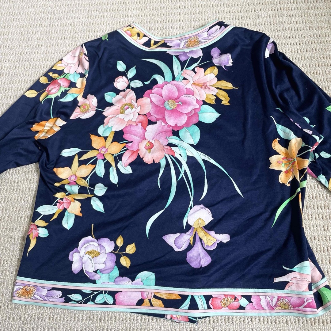 LEONARD - サイズLL レオナール 長袖 ブラウス 金花ボタン 花柄 LEONARD - サイズLL レオナール 長袖 ブラウス 金花ボタン 花柄