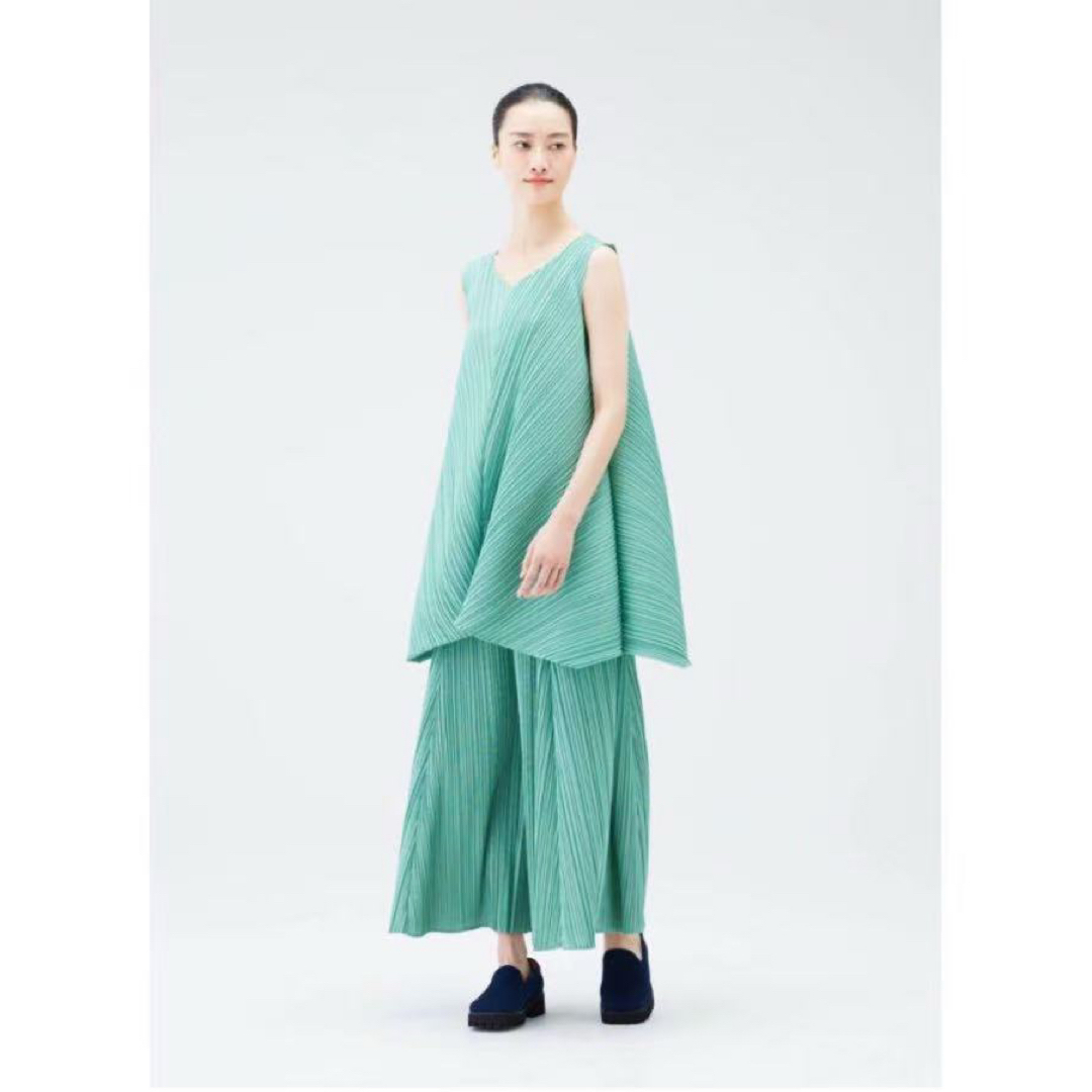 PLEATS PLEASE ISSEY MIYAKE - プリーツプリーズ チュニックの PLEATS PLEASE ISSEY MIYAKE - プリーツプリーズ チュニックの