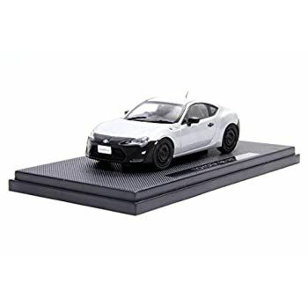 未使用・未開封品)エブロ 1/43 TOYOTA 86 RC SILVER 完成品の 未使用・未開封品)エブロ 1/43 TOYOTA 86 RC SILVER 完成品の