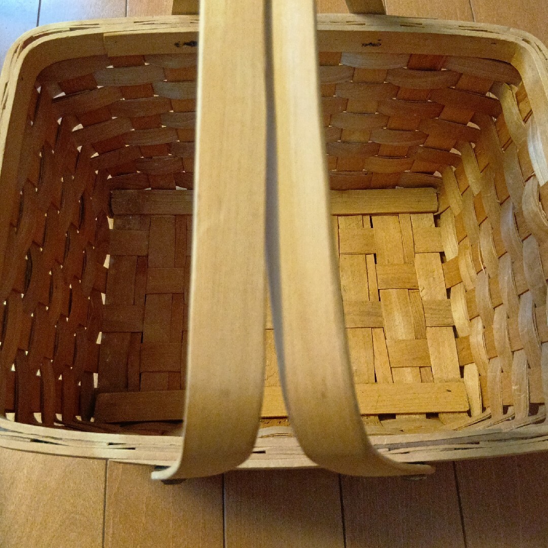 VINTAGE - 木製 スライスウッド ラタンバスケット取手付き VINTAGE - 木製 スライスウッド ラタンバスケット取手付き