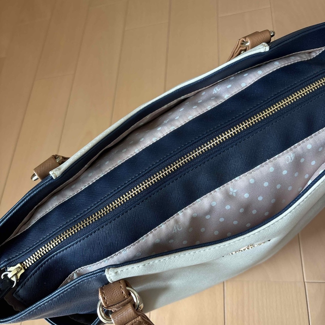 Luria 4℃ - 4℃ トートバック ネイビーホワイトの通販 by ルーク Luria 4℃ - 4℃ トートバック ネイビーホワイトの通販 by ルーク