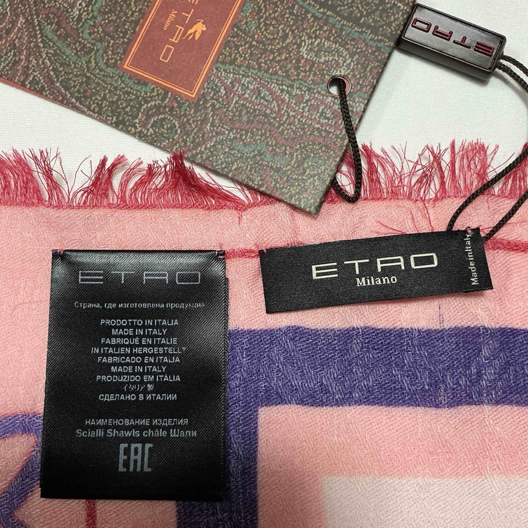 ETRO - 洗練されたデザイン ETRO 正規品 大判ショール 約140×140 ETRO - 洗練されたデザイン ETRO 正規品 大判ショール 約140×140