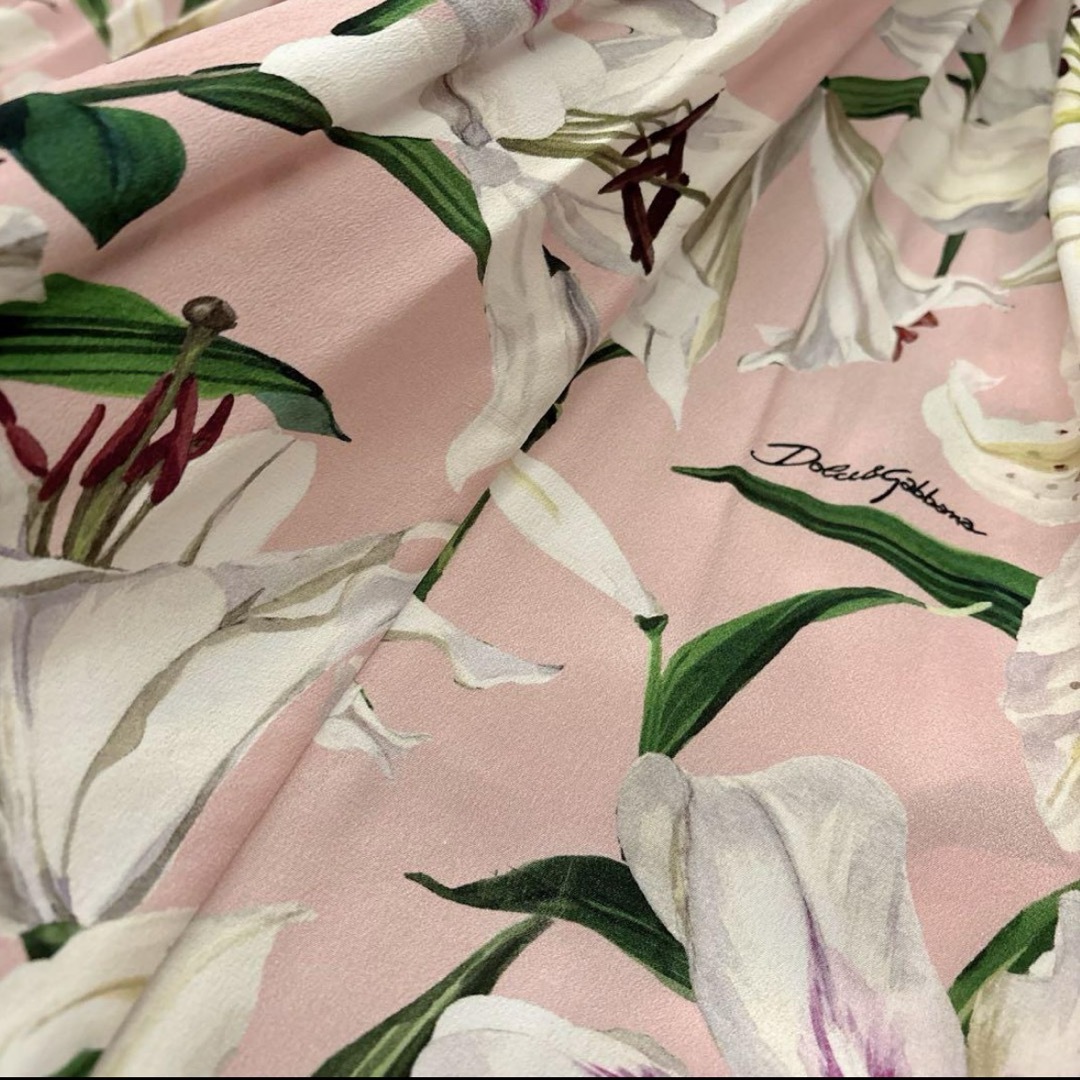 DOLCE&GABBANA - 【新品、タグ付き】dolce&gabbanaリリー柄 DOLCE&GABBANA - 【新品、タグ付き】dolce&gabbanaリリー柄