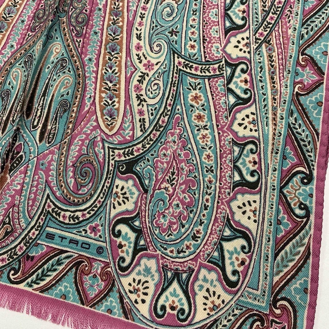 ETRO - 洗練されたデザイン ETRO 正規品 ペイズリー スカーフ ETRO - 洗練されたデザイン ETRO 正規品 ペイズリー スカーフ