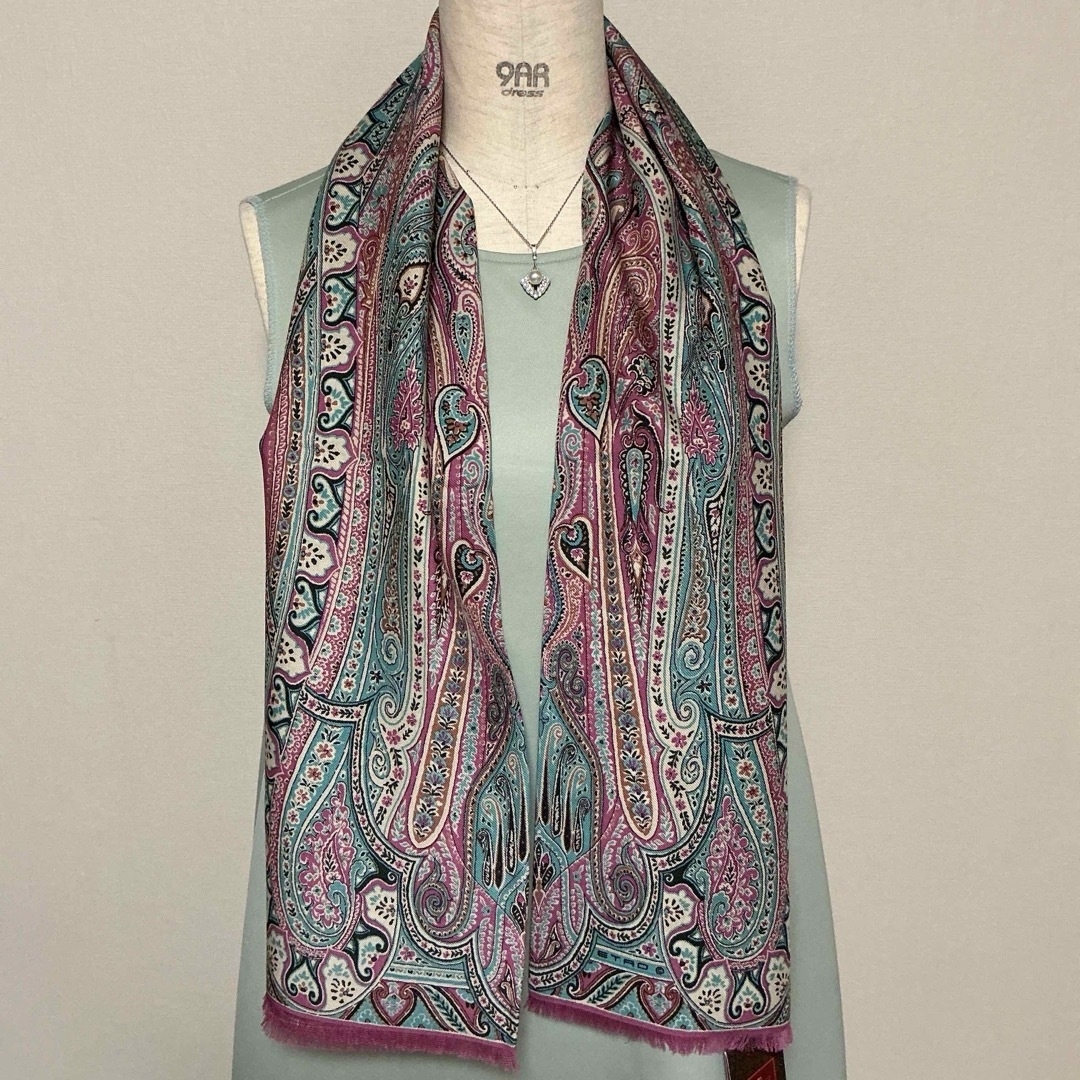 ETRO - 洗練されたデザイン ETRO 正規品 ペイズリー スカーフ ETRO - 洗練されたデザイン ETRO 正規品 ペイズリー スカーフ