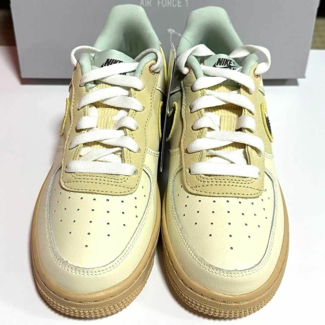 NIKE - Nike Air Force 1 クリーム/ベージュ 22.5 新品の通販 by NIKE - Nike Air Force 1 クリーム/ベージュ 22.5 新品の通販 by