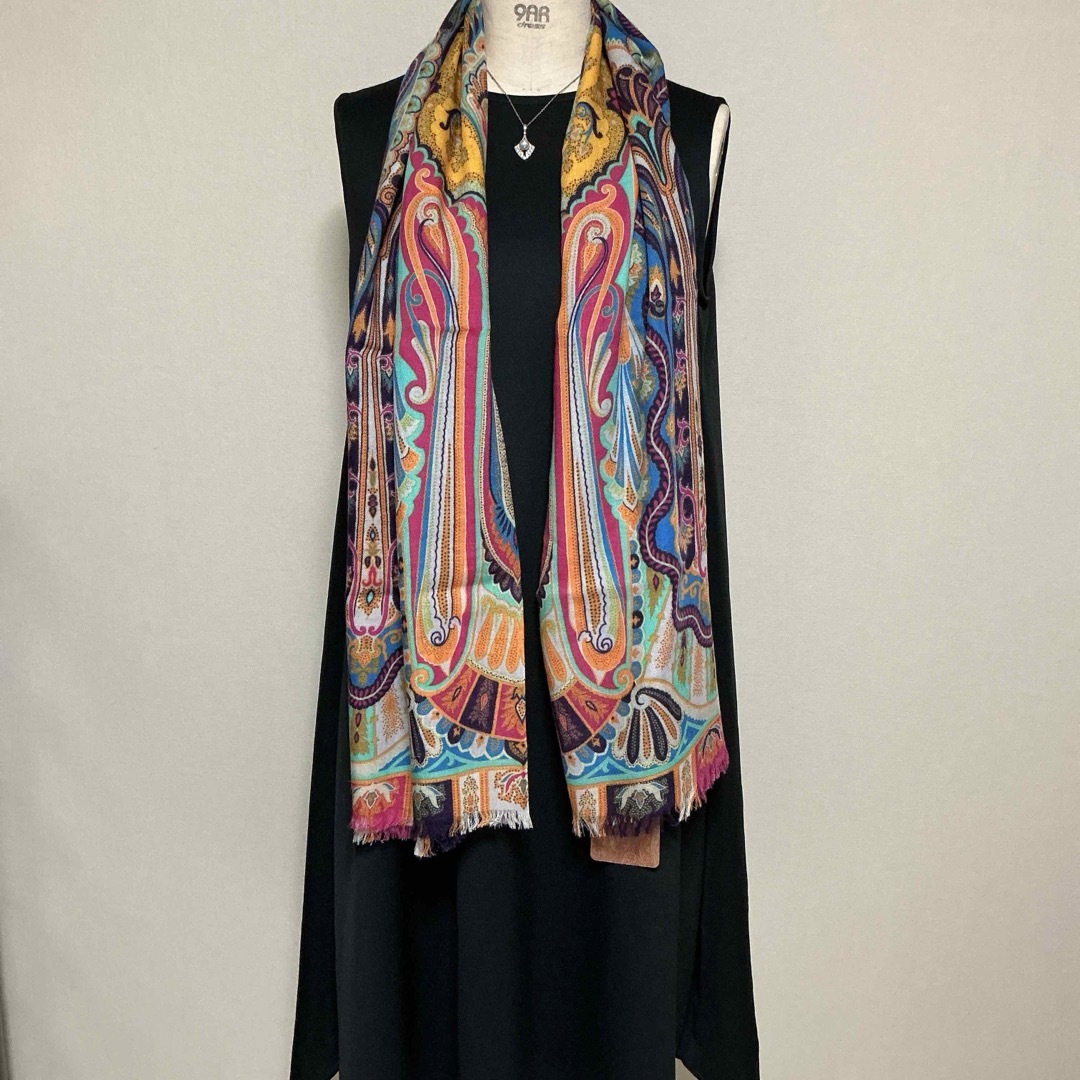 ETRO - 洗練されたデザイン ETRO 正規品 ペイズリー スカーフ ETRO - 洗練されたデザイン ETRO 正規品 ペイズリー スカーフ