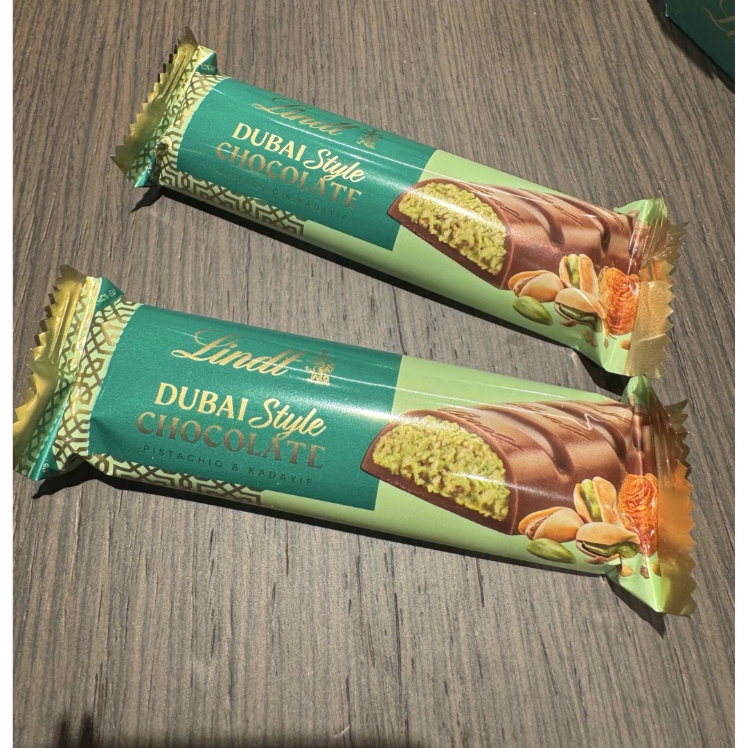 Lindt - リンツ リンドール ドバイチョコ チョコバー 2本セット Lindt - リンツ リンドール ドバイチョコ チョコバー 2本セット