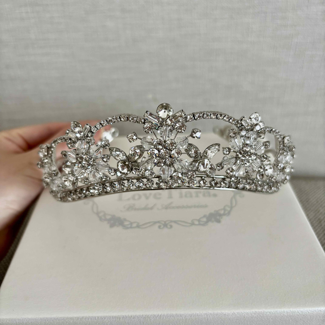 極美品!】Love Tiara ラディアントティアラの通販 by さき's 極美品!】Love Tiara ラディアントティアラの通販 by さき's