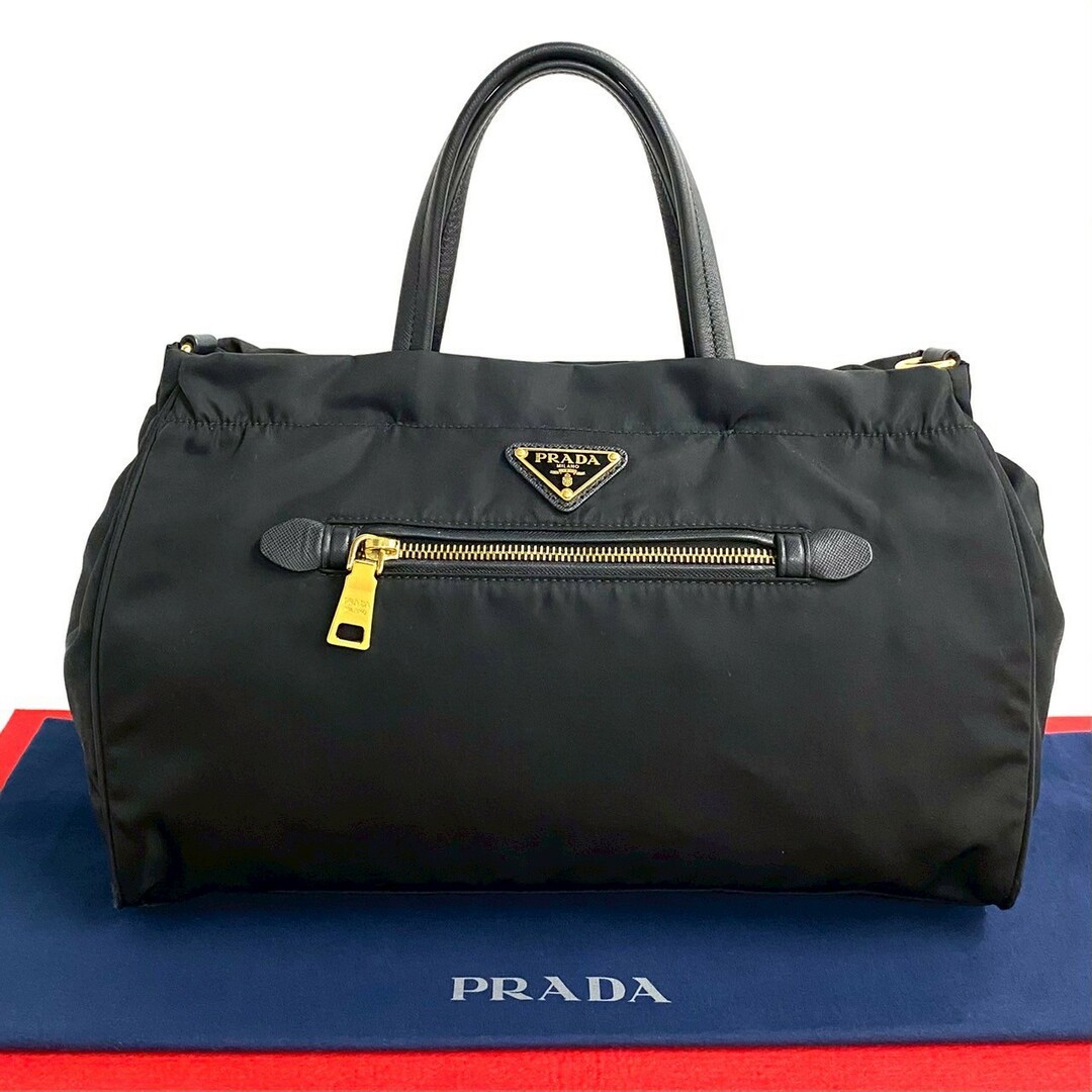 PRADA - 極 美品 PRADA プラダ 三角ロゴ ゴールド 金具 レザー PRADA - 極 美品 PRADA プラダ 三角ロゴ ゴールド 金具 レザー