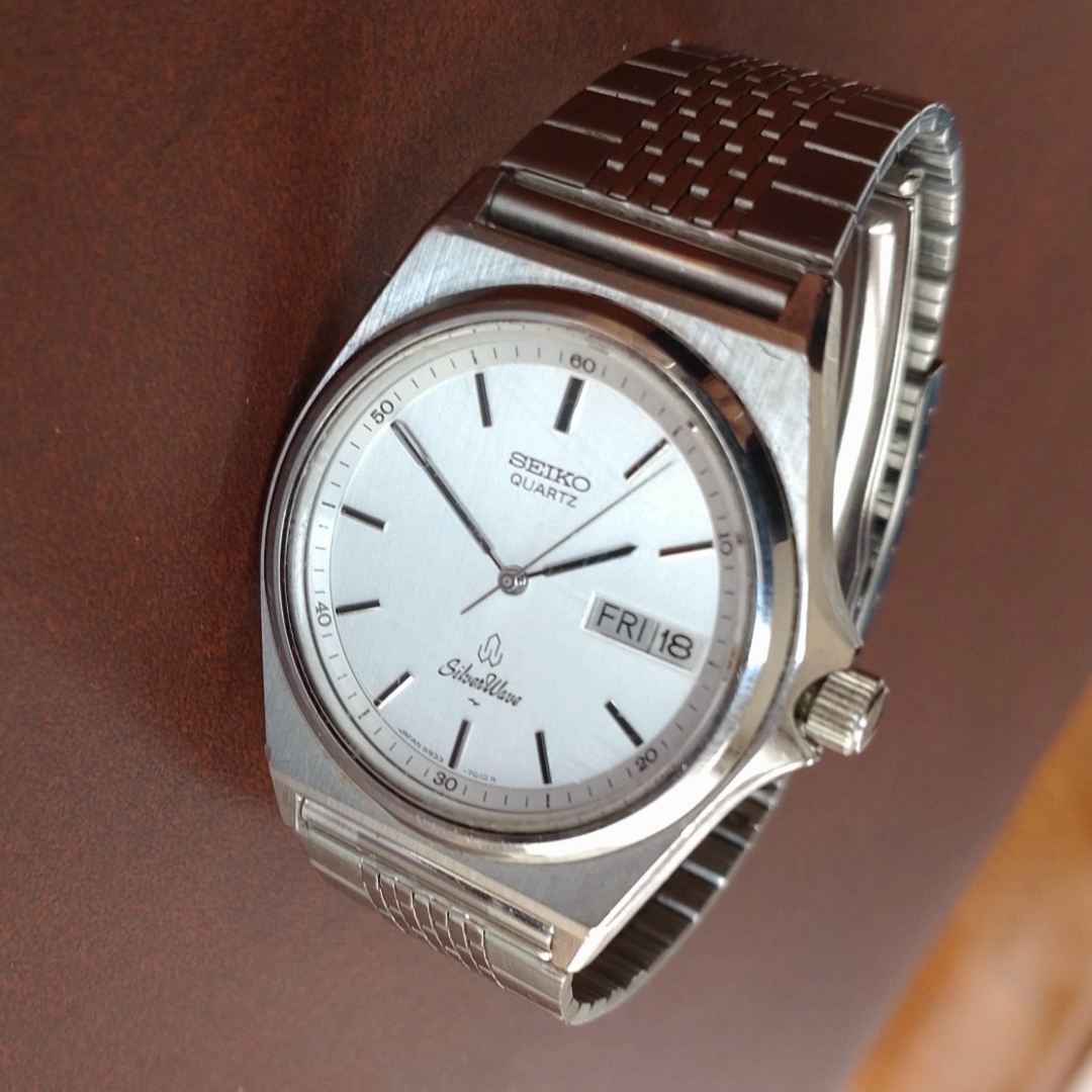 SEIKO - 電池交換済 ビンテージ セイコー シルバーウエイブ の SEIKO - 電池交換済 ビンテージ セイコー シルバーウエイブ の