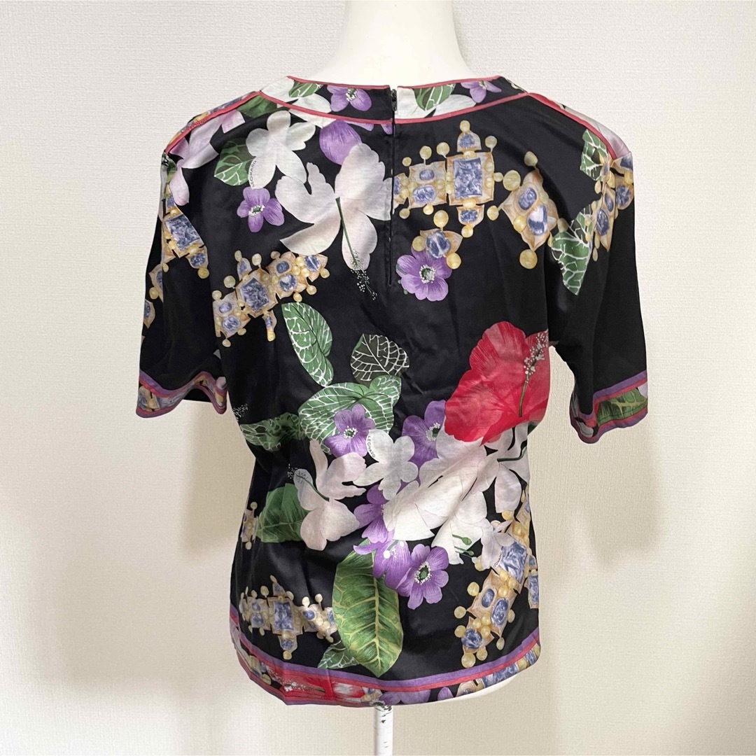 LEONARD - サイズL 花柄 レオナール 半袖 カットソー 丸首 LEONARD - サイズL 花柄 レオナール 半袖 カットソー 丸首