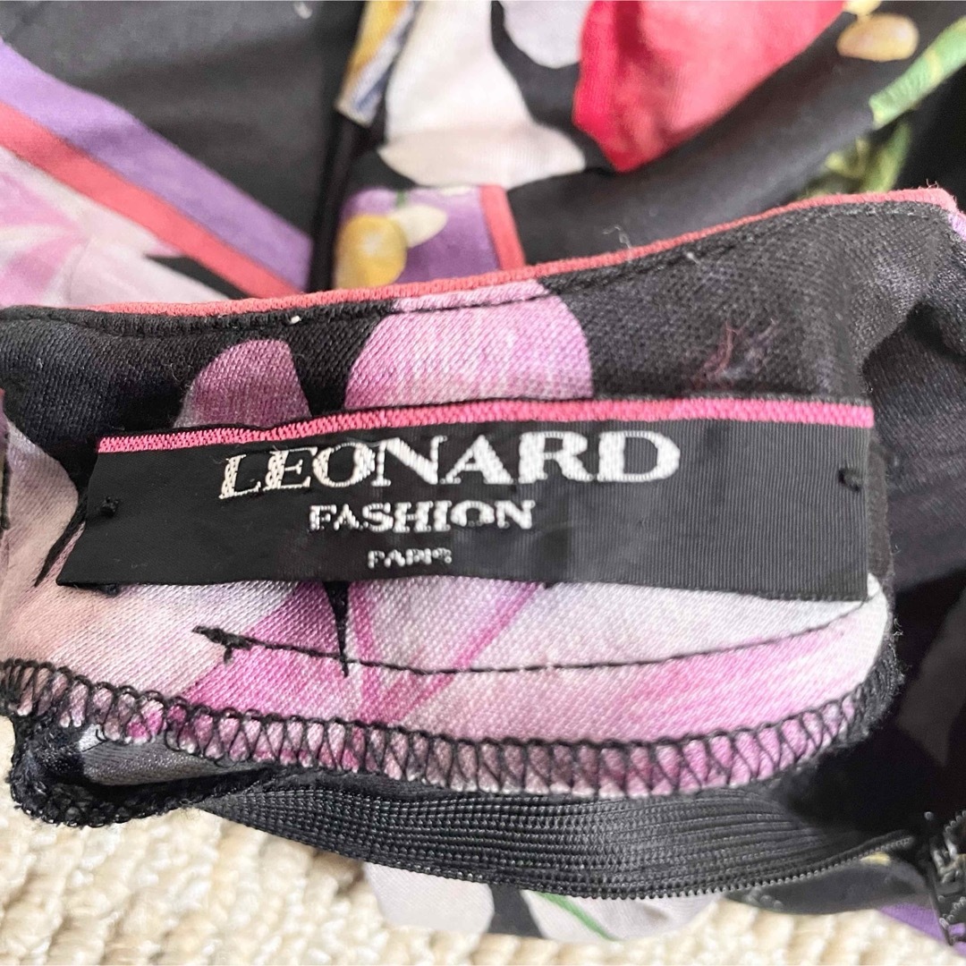 LEONARD - サイズL 花柄 レオナール 半袖 カットソー 丸首 LEONARD - サイズL 花柄 レオナール 半袖 カットソー 丸首