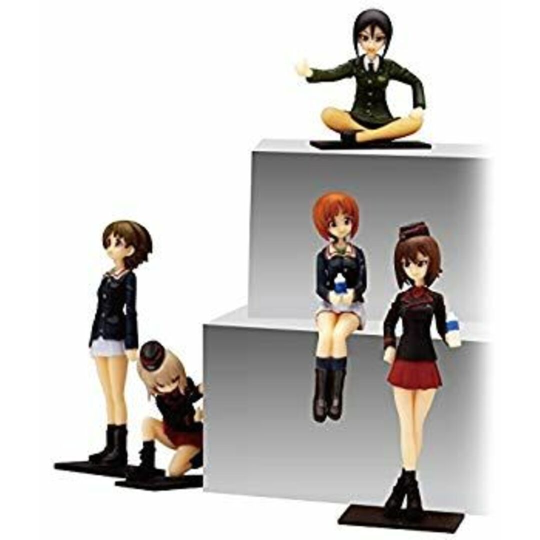 (未使用･未開封品)　プラッツ 1/35 ガールズ&パンツァー大洗女子学園×黒森峰女学園 with 蝶野教官"少しだけお休み中の情景フィギュアセットです"(5体) f4u0baa