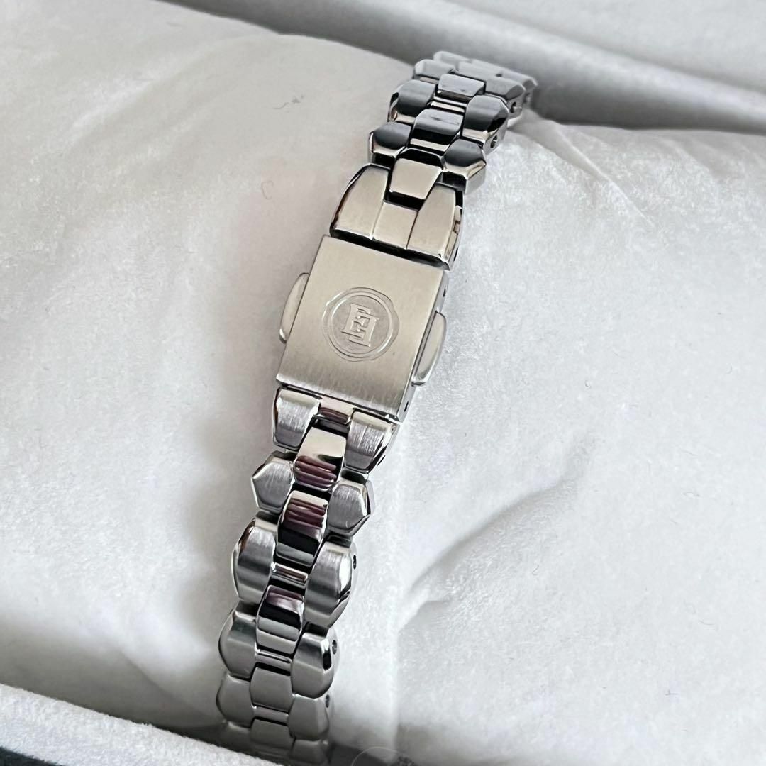 CITIZEN - 【美品】CITIZEN EXCEED ソーラー電波 レディース 白 CITIZEN - 【美品】CITIZEN EXCEED ソーラー電波 レディース 白