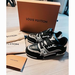LOUIS VUITTON - 稀少!ルイヴィトン LVトレイナー ベルベット LOUIS VUITTON - 稀少!ルイヴィトン LVトレイナー ベルベット