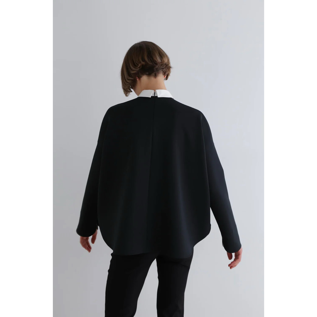 ADORE - 新品タグ付き LE PHIL スキューバダンボールブラウスの ADORE - 新品タグ付き LE PHIL スキューバダンボールブラウスの