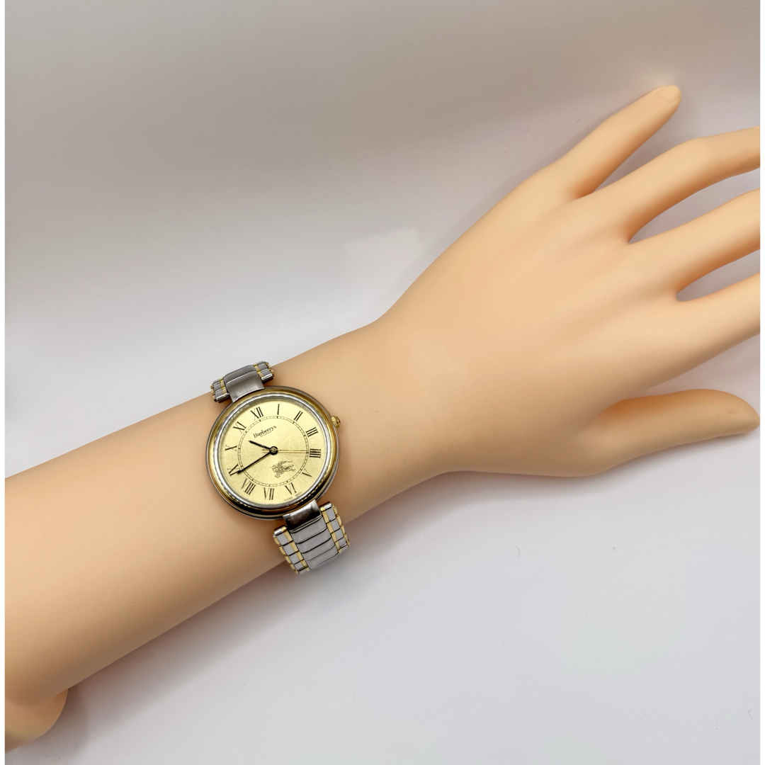 BURBERRY - BURBERRY バーバリー QZ ゴールド文字盤 8000 メンズ BURBERRY - BURBERRY バーバリー QZ ゴールド文字盤 8000 メンズ