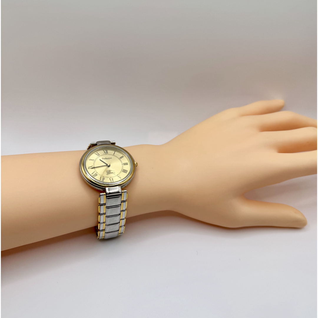 BURBERRY - BURBERRY バーバリー QZ ゴールド文字盤 8000 メンズ BURBERRY - BURBERRY バーバリー QZ ゴールド文字盤 8000 メンズ
