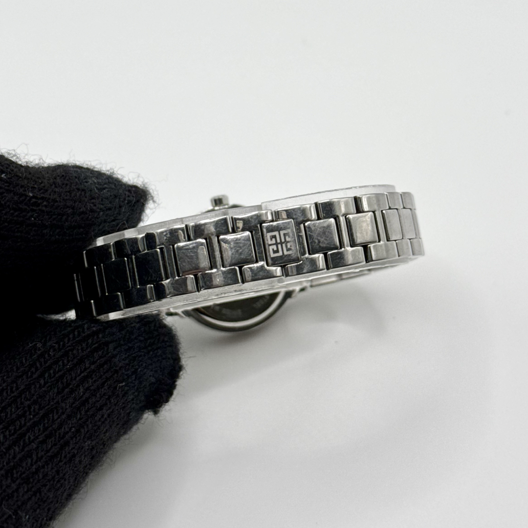 GIVENCHY - GIVENCHY ジバンシイ QZ 黒文字盤 デイト レディース GIVENCHY - GIVENCHY ジバンシイ QZ 黒文字盤 デイト レディース