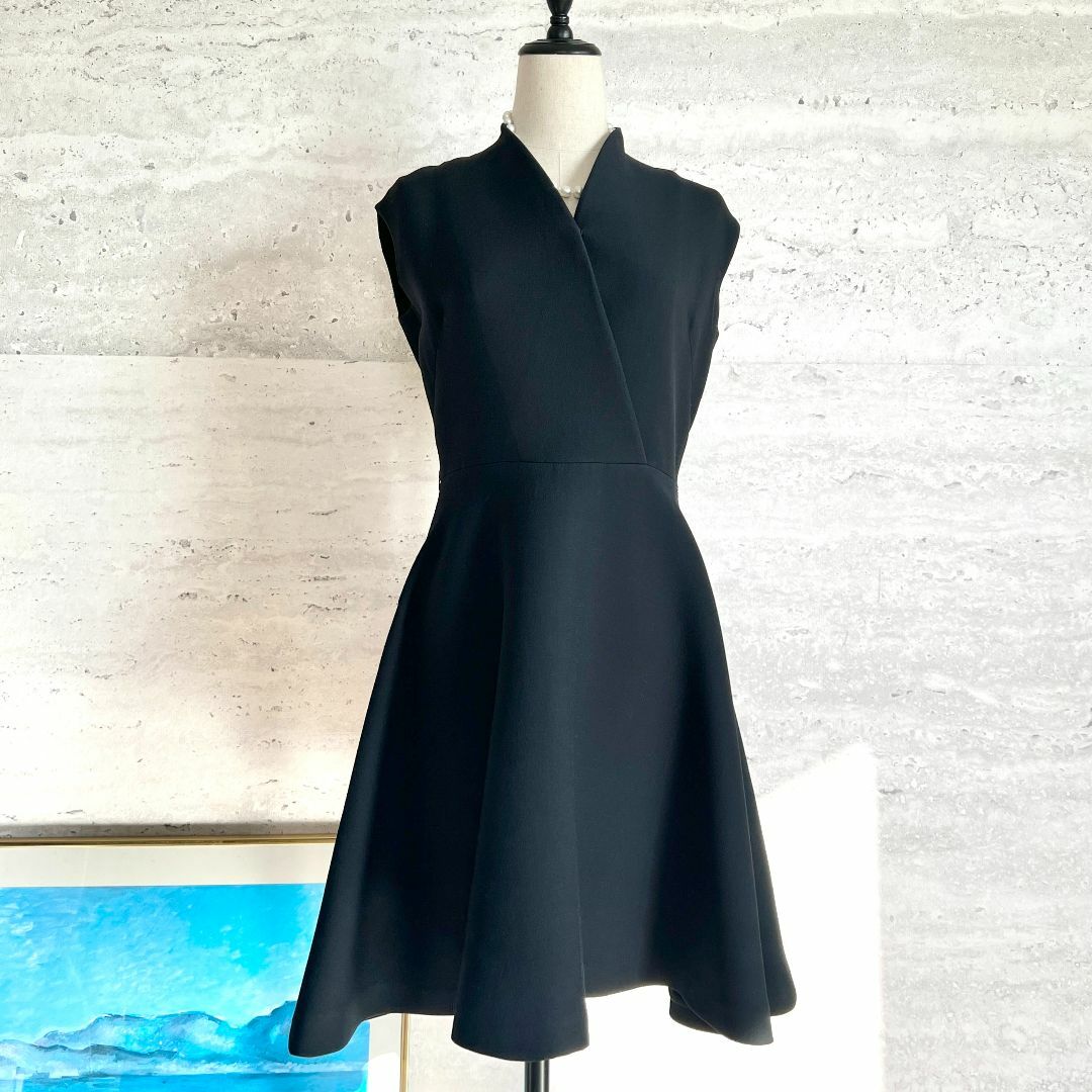 Christian Dior - 美品☆Christian Dior☆最新タグ☆シルク Christian Dior - 美品☆Christian Dior☆最新タグ☆シルク