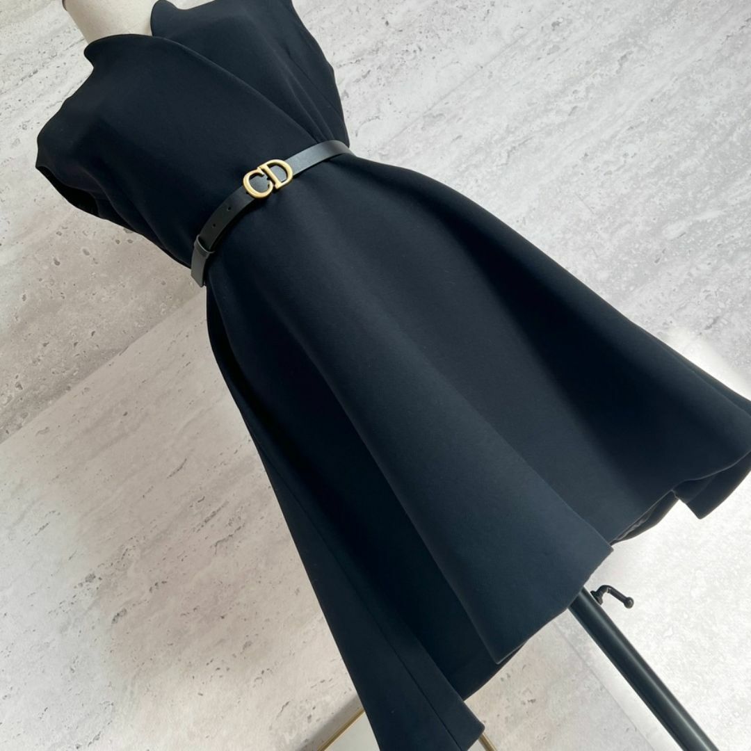 Christian Dior - 美品☆Christian Dior☆最新タグ☆シルク Christian Dior - 美品☆Christian Dior☆最新タグ☆シルク