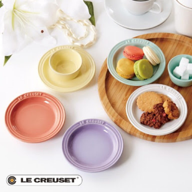 LE CREUSET(ルクルーゼ)の⭐️ayaka様専用⭐️ミニ ラウンドプレート５色セット⭐️ インテリア/住まい/日用品のキッチン/食器(食器)の商品写真