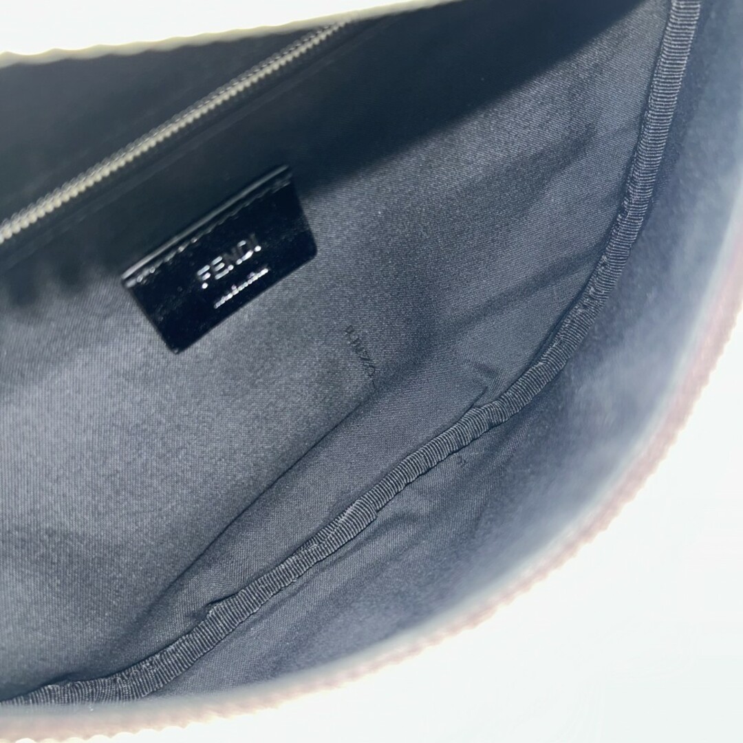 FENDI - FENDI フェンディ ボディバッグ ズッカ ダイアゴナル FENDI - FENDI フェンディ ボディバッグ ズッカ ダイアゴナル