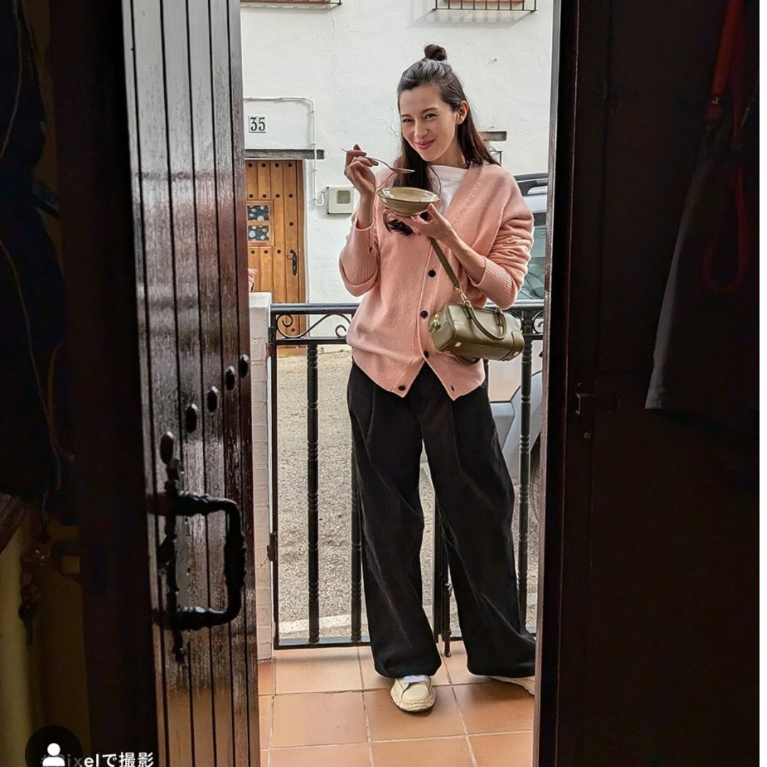 LOEWE - 美品 LOEWE アマソナ23 クロップド オリーブの通販 by LOEWE - 美品 LOEWE アマソナ23 クロップド オリーブの通販 by