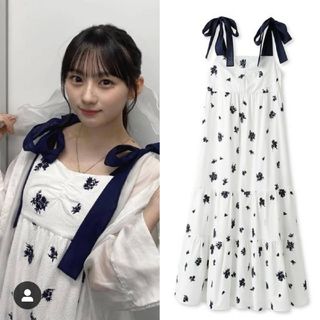 SNIDEL - 新作新品🌷スナイデル フラワーパターンタイト SNIDEL - 新作新品🌷スナイデル フラワーパターンタイト