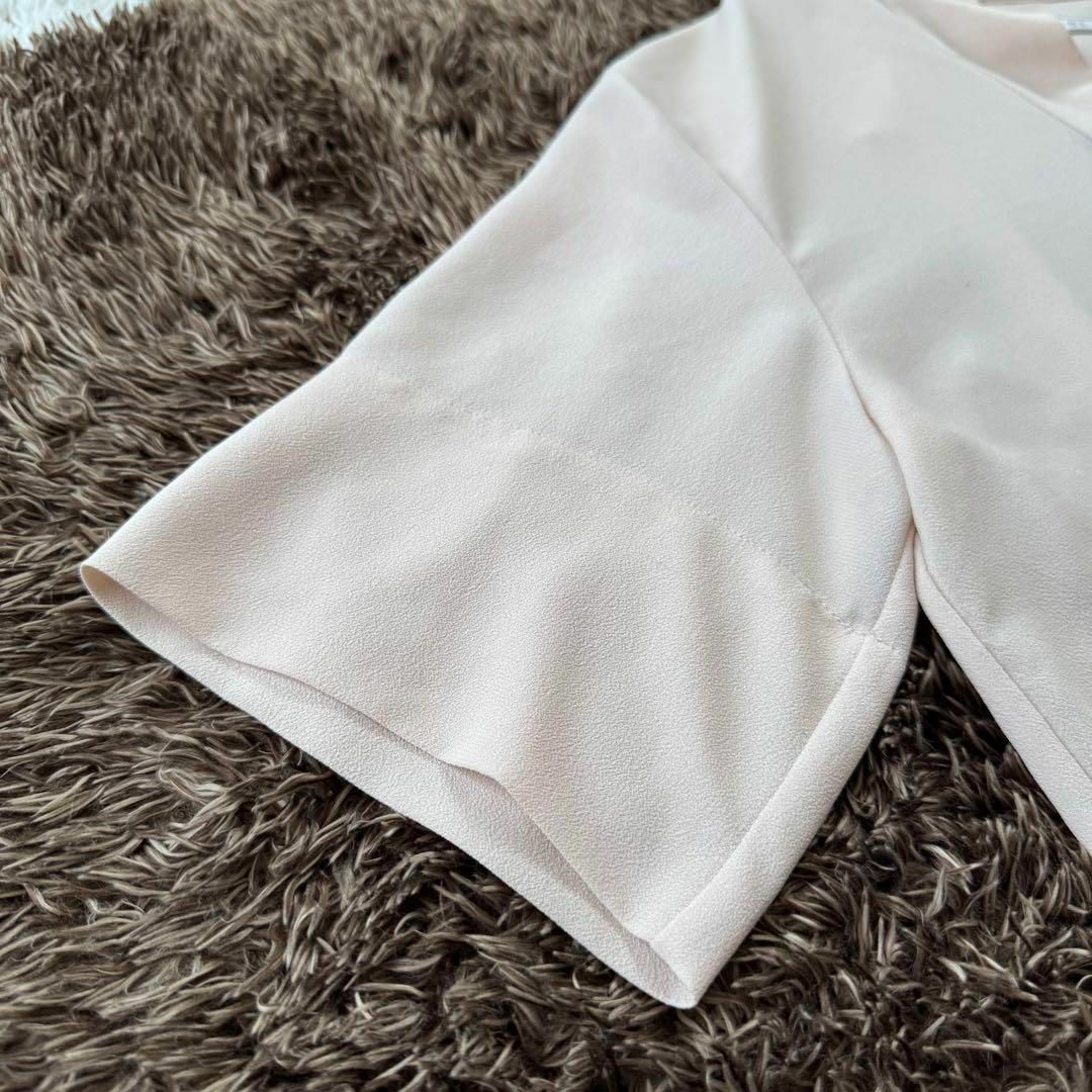 BEIGE, - 美品 BEIGE. ベイジ Vネック ブラウス 半袖 プル BEIGE, - 美品 BEIGE. ベイジ Vネック ブラウス 半袖 プル
