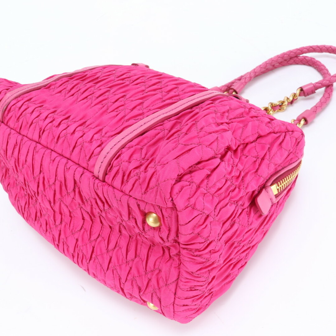 MIU MIU - 極美品 ミュウミュウ マテラッセ ステッチ レザー MIU MIU - 極美品 ミュウミュウ マテラッセ ステッチ レザー