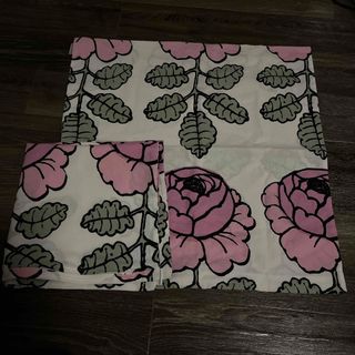 marimekko - マリメッコ クッションカバーの通販 by あや's shop marimekko - マリメッコ クッションカバーの通販 by あや's shop